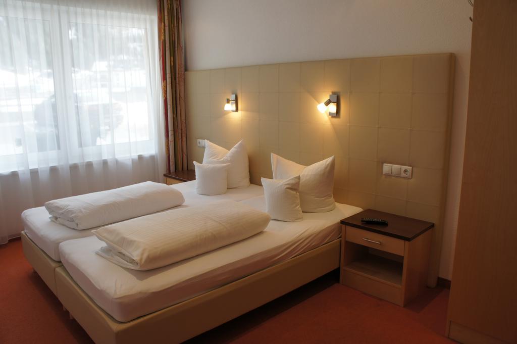 Alpinea Appartements ايشجل المظهر الخارجي الصورة