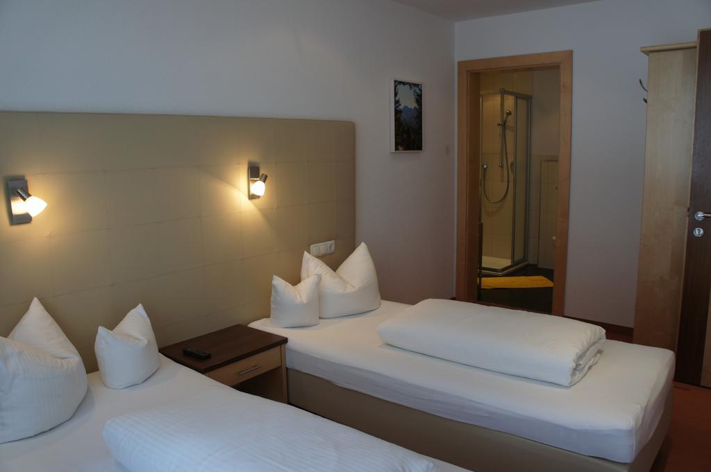Alpinea Appartements ايشجل المظهر الخارجي الصورة